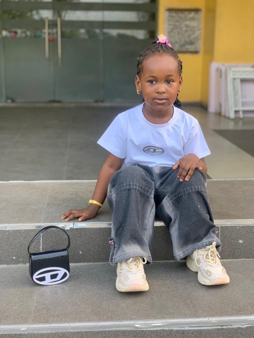 1f0c13c3-75fb-4443-98dc-7d5bc71df772