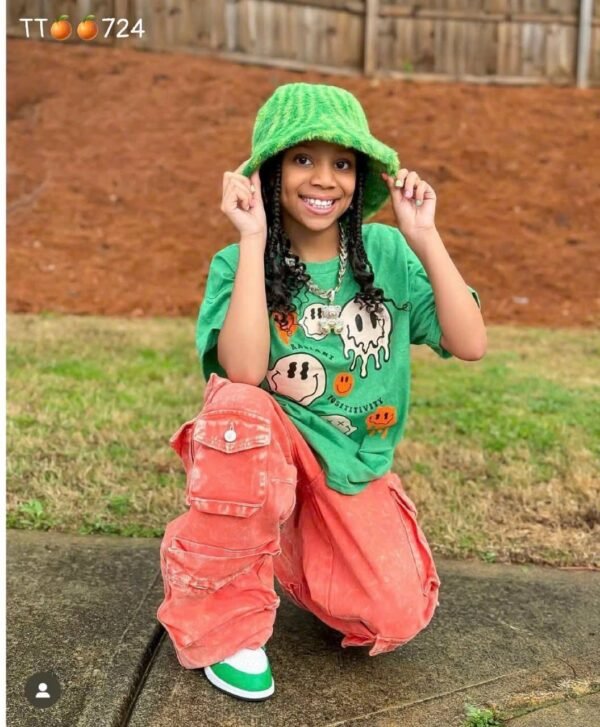 Kids' Smiley Face T-Shirt - Pink Cargo Pants Set