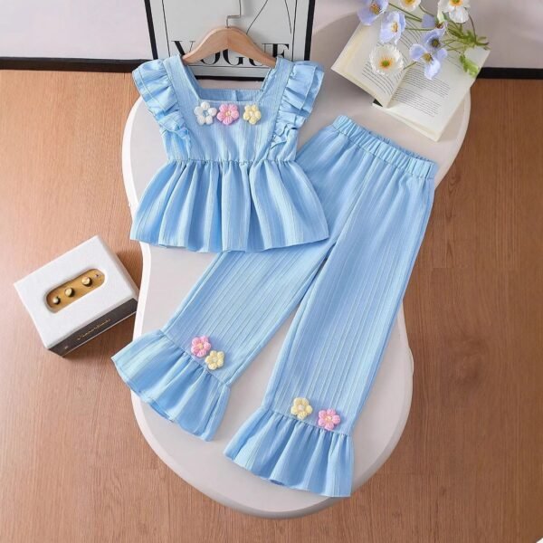 Cute Girls' Two-Piece Blue Floral Ruffle Outfit