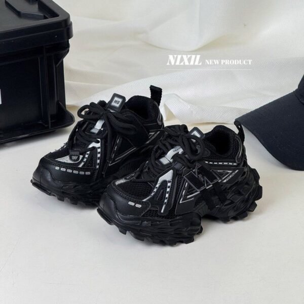 Boys Black chunky sneakers